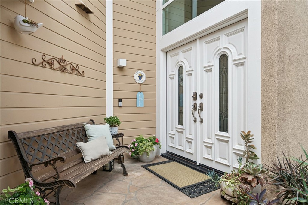 510 S Laureltree