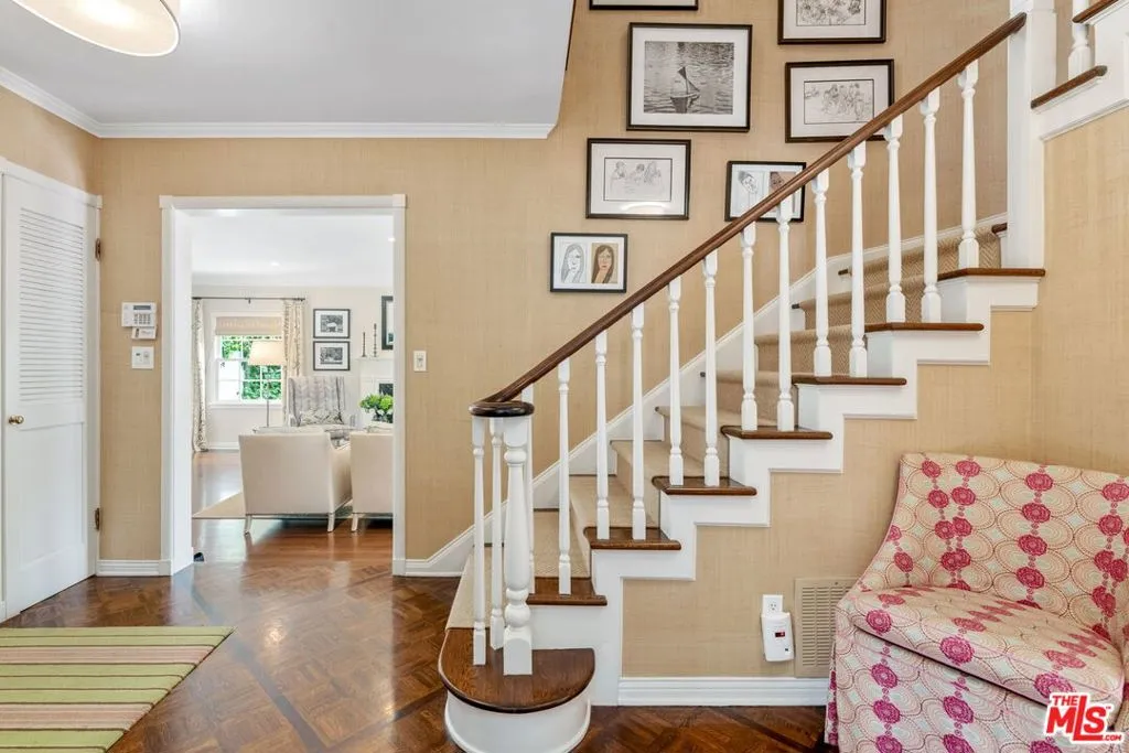 Los Angeles, California 90024, United States, 4 Bedrooms Bedrooms, ,3 BathroomsBathrooms,Residential,Active,154507