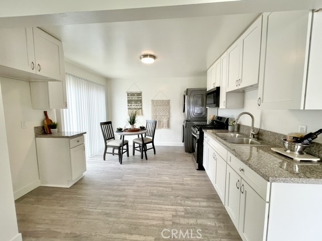 333 E La veta Avenue