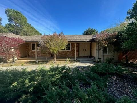 Photo of 30 Inverness Way, Hillsborough, CA 94010 (MLS # ML82036641)