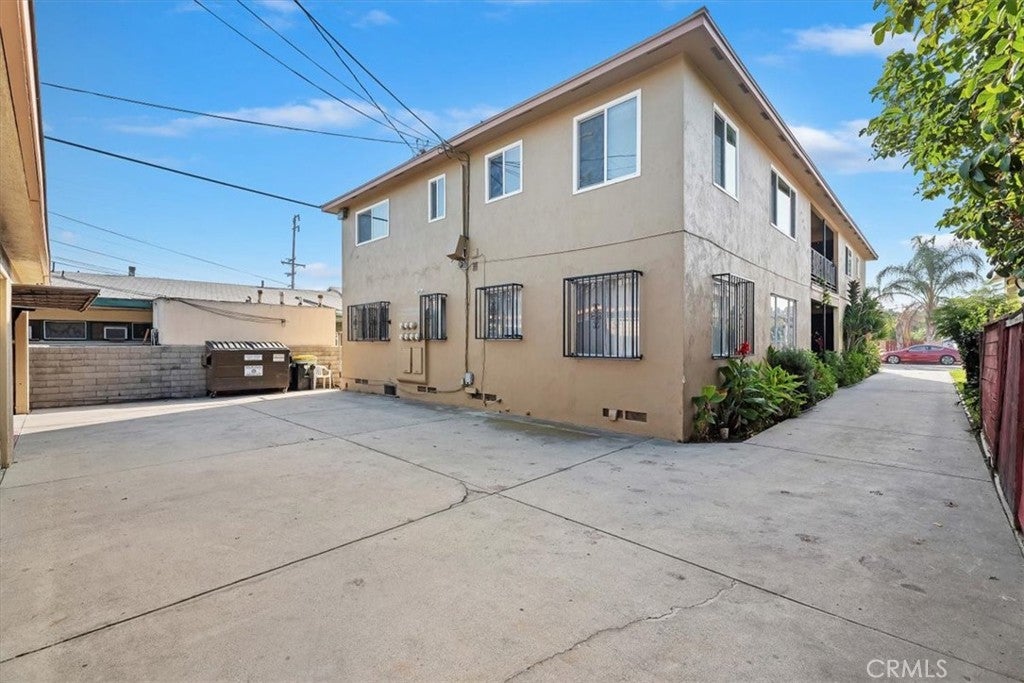 3213 Hill