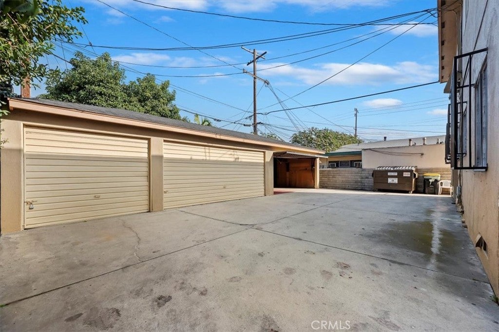 3213 Hill