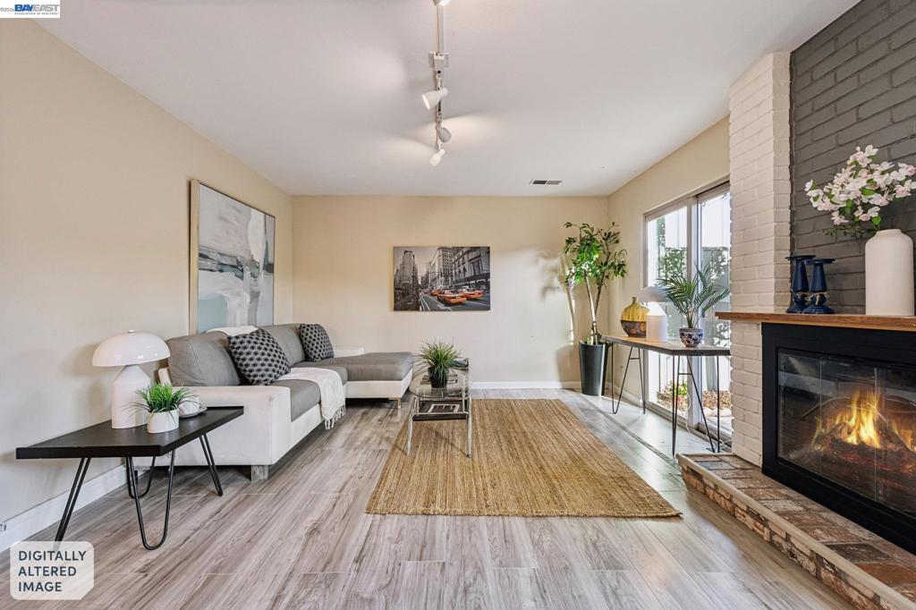 3447 Capella Ln
