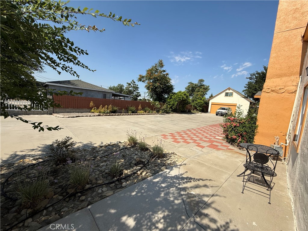 Properties 3 8042 Laurel Avenue