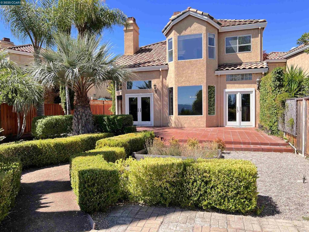 ECHO RIDGE - Residential Lease