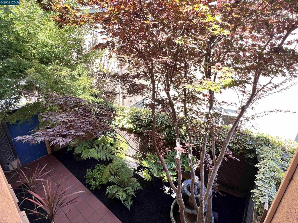 ECHO RIDGE - Residential Lease