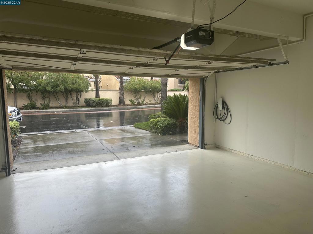 ECHO RIDGE - Residential Lease