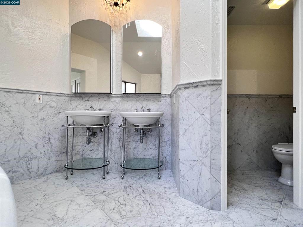 ECHO RIDGE - Residential Lease