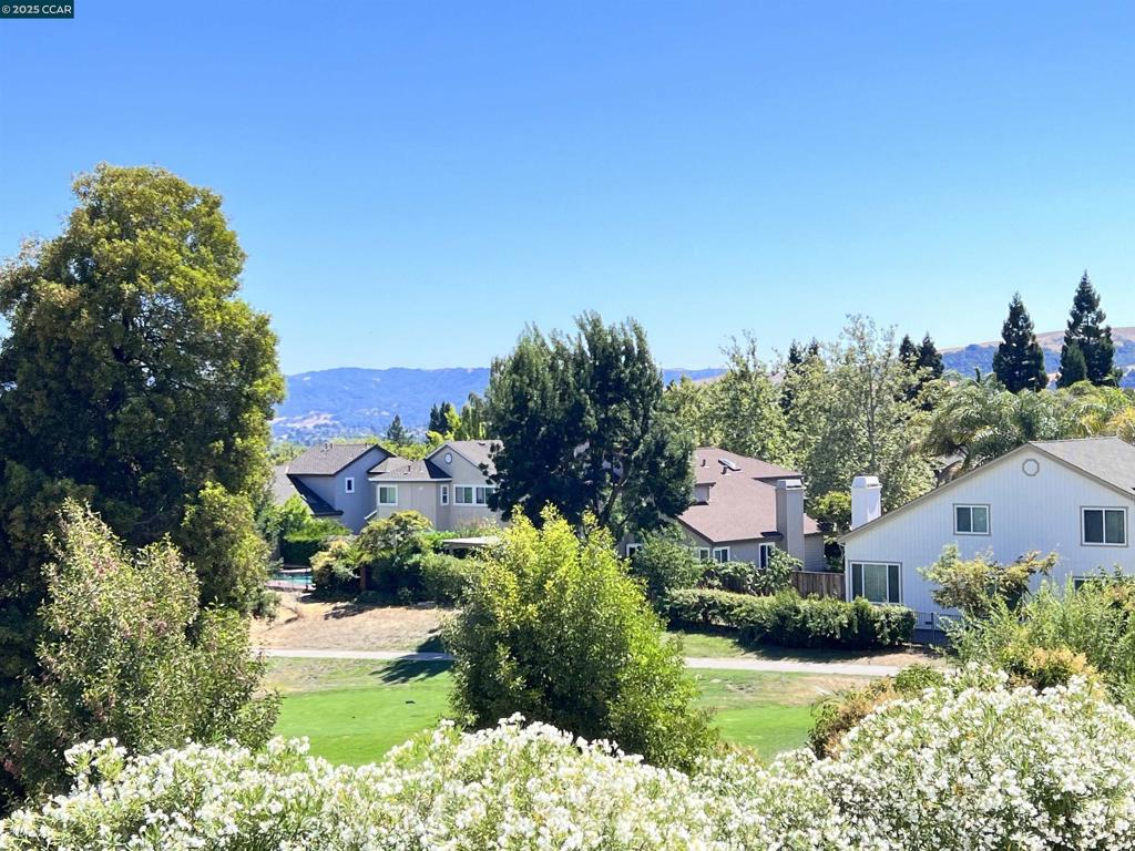 ECHO RIDGE - Residential Lease