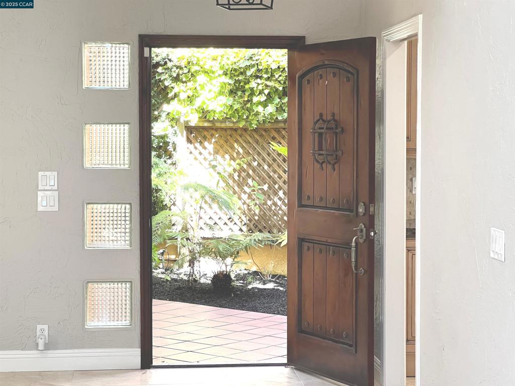 ECHO RIDGE - Residential Lease