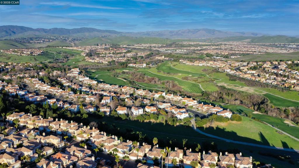 ECHO RIDGE - Residential Lease