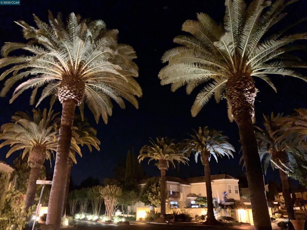 ECHO RIDGE - Residential Lease