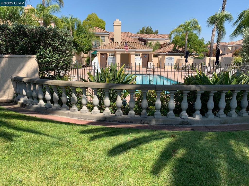 ECHO RIDGE - Residential Lease