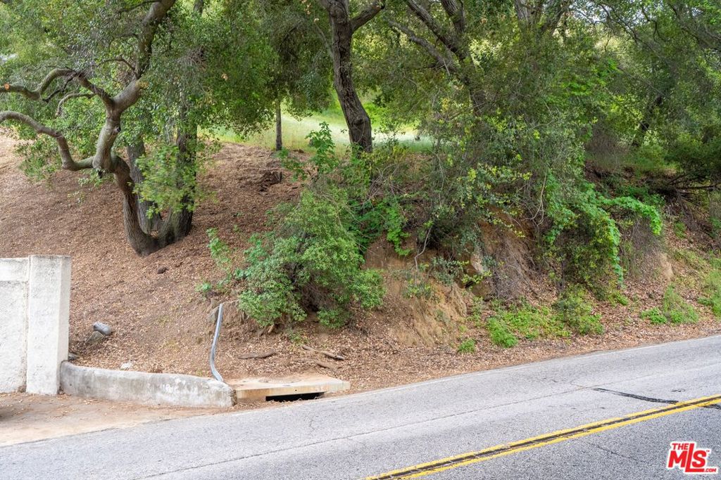 3382 Old Topanga Canyon Road