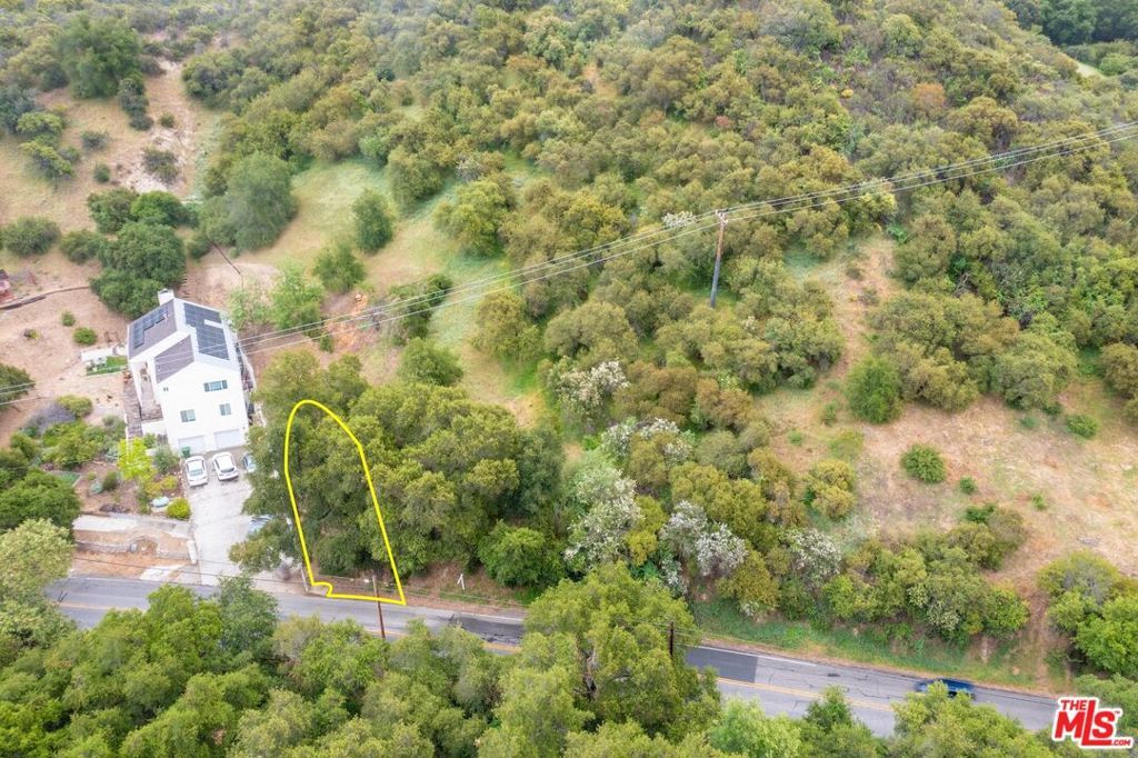 listing image 130729793516639851766