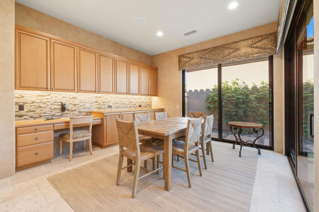 Indian Wells C.C. - Residential