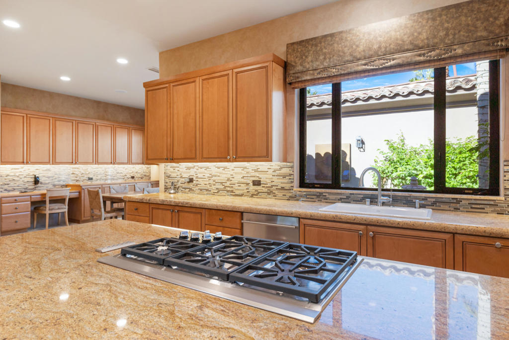 Indian Wells C.C. - Residential