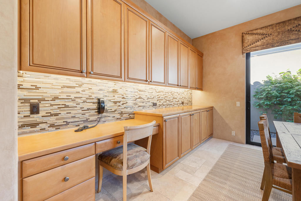 Indian Wells C.C. - Residential