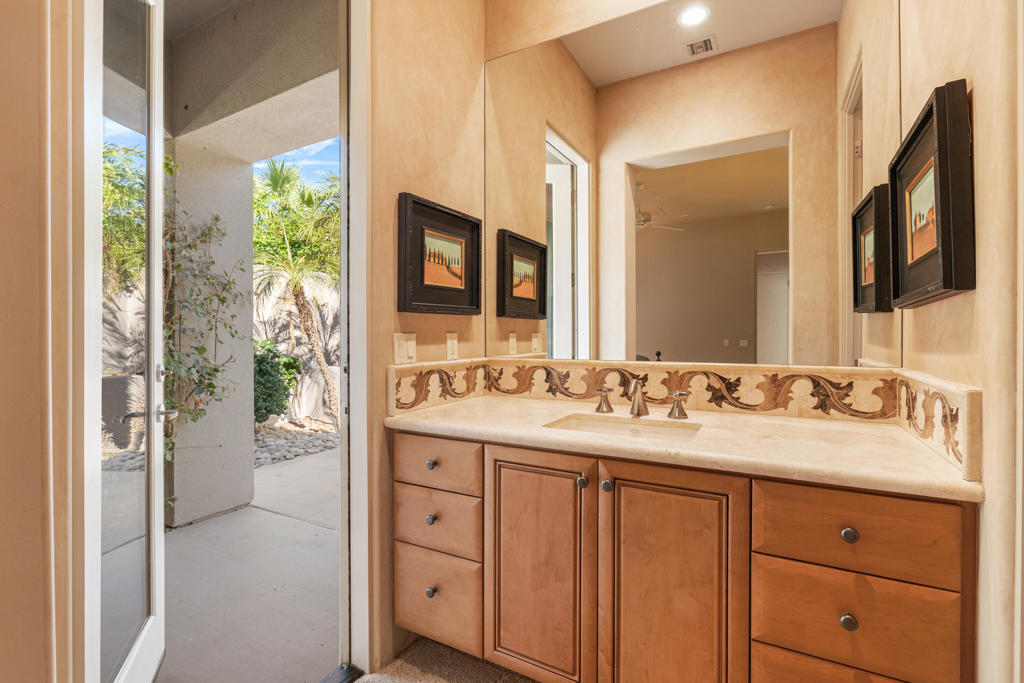 Indian Wells C.C. - Residential