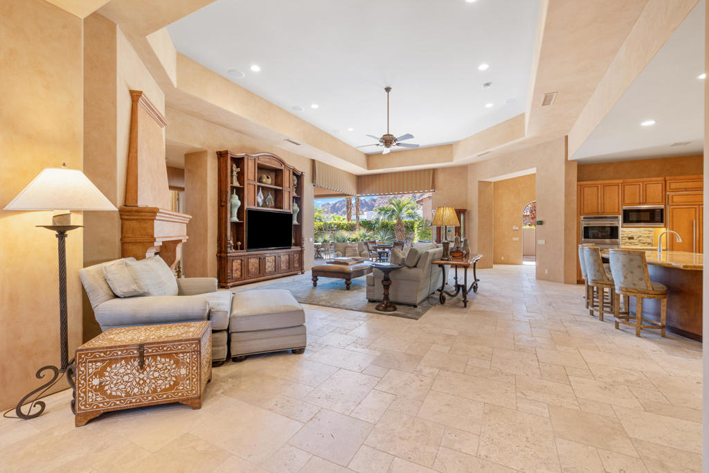 Indian Wells C.C. - Residential