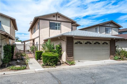Photo of 25626 1/2 Oak Street, Lomita, CA 90717 (MLS # SB25204361)