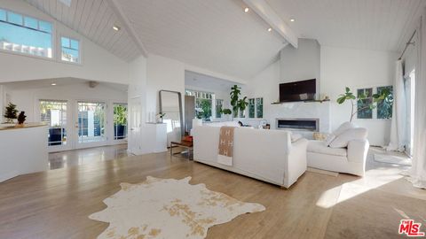 Photo of 31844 Seafield Drive, Malibu, CA 90265 (MLS # 26655797)