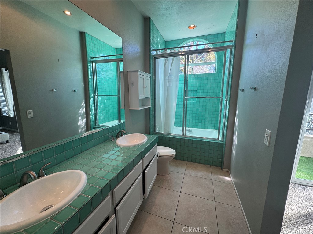 Expressions (RNE) - Residential Lease