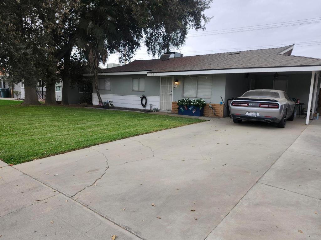 895 W Madalyn Avenue