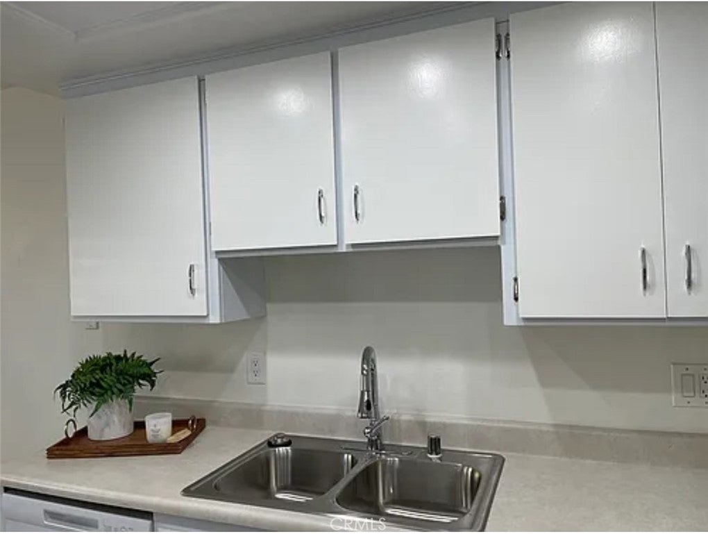 16902 Chaparral