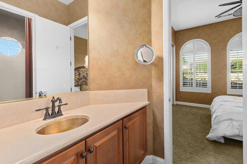 Mira Vista - Residential