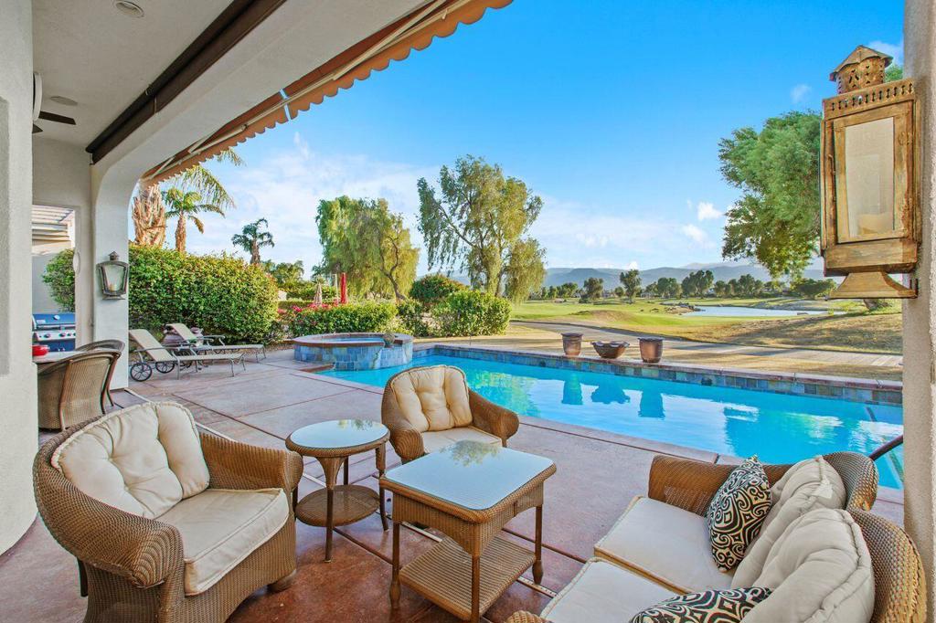 Mira Vista - Residential