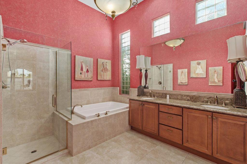 Mira Vista - Residential