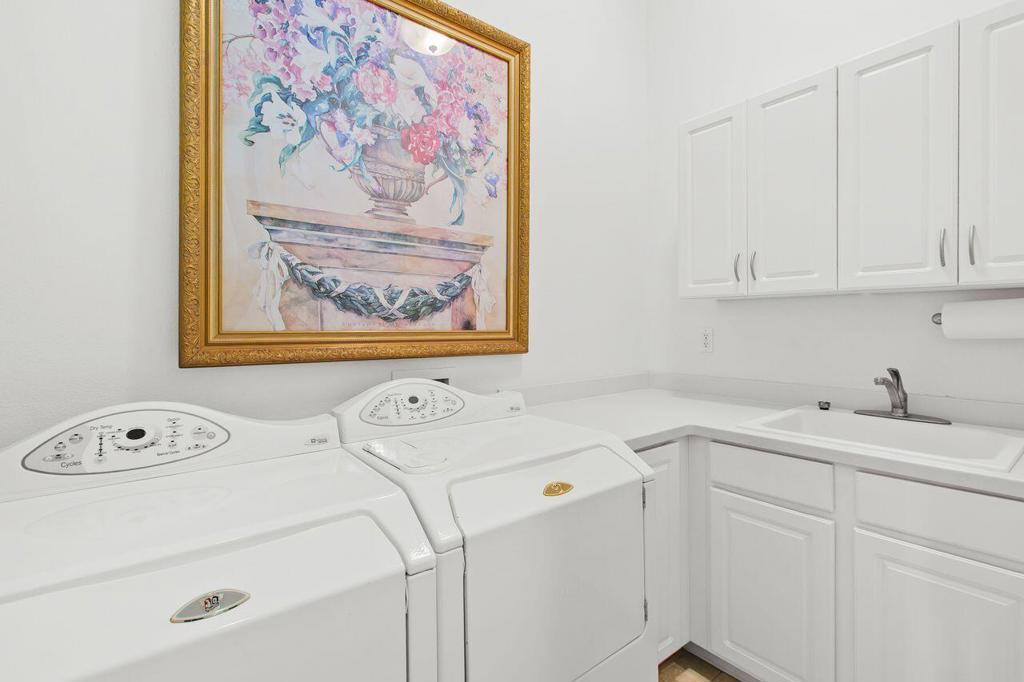 Mira Vista - Residential