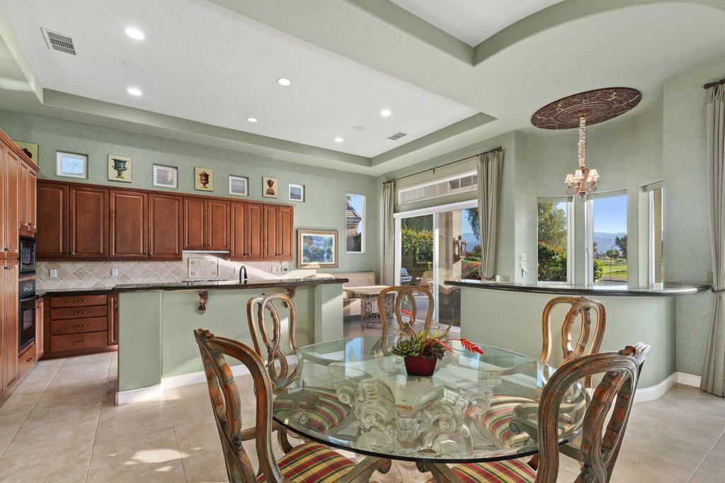 Mira Vista - Residential