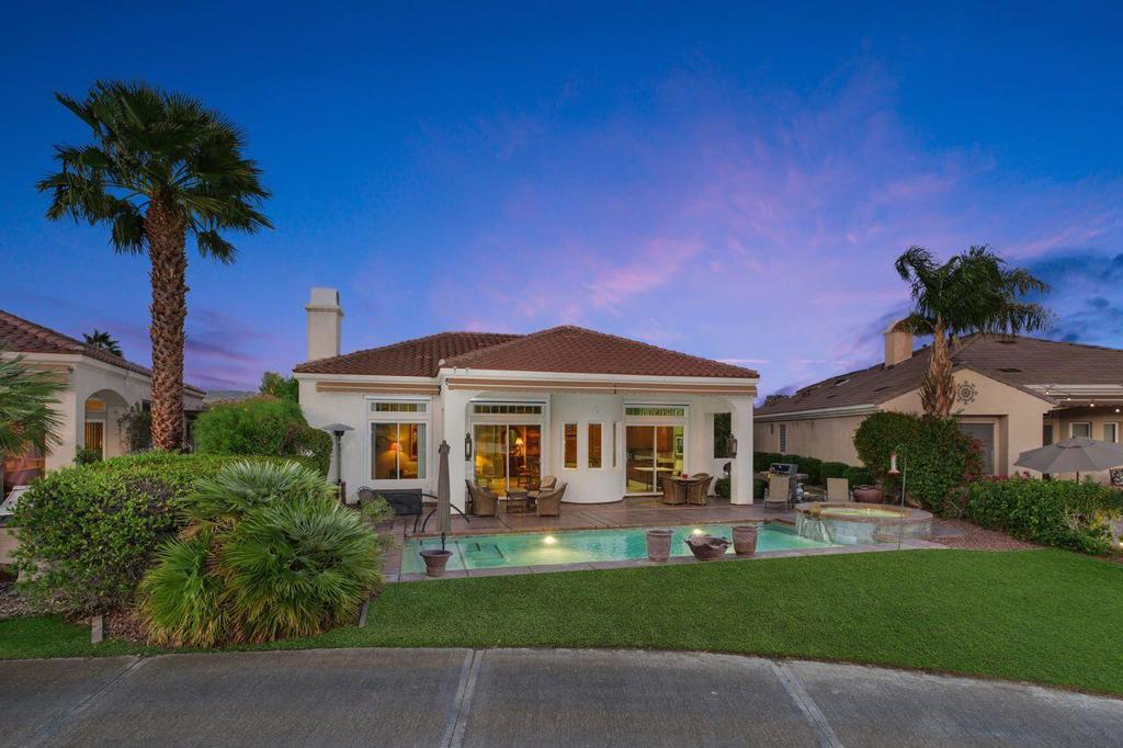 Mira Vista - Residential