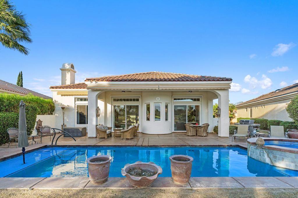 Mira Vista - Residential