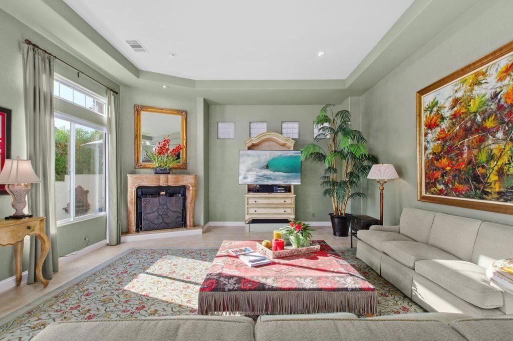 Mira Vista - Residential