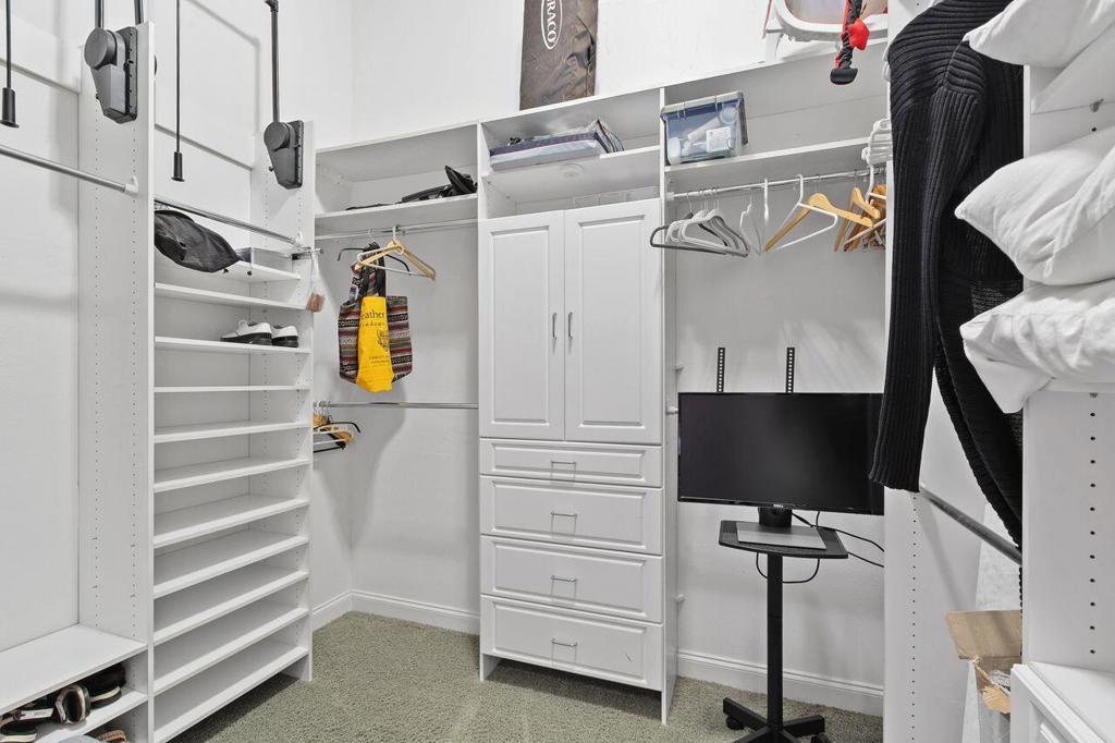 Mira Vista - Residential