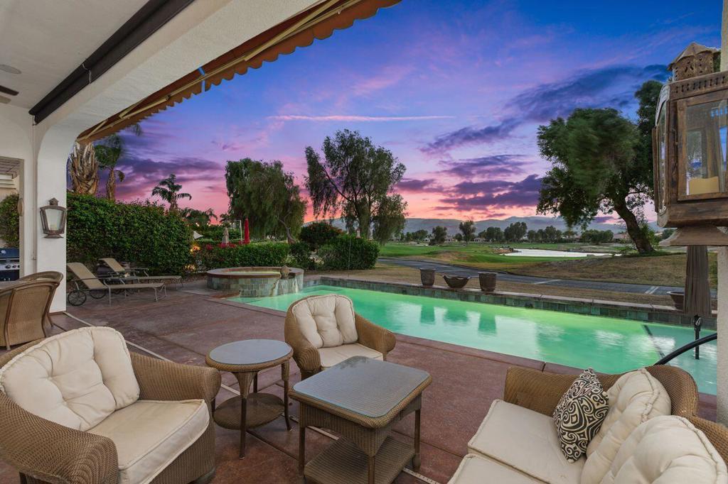 Mira Vista - Residential