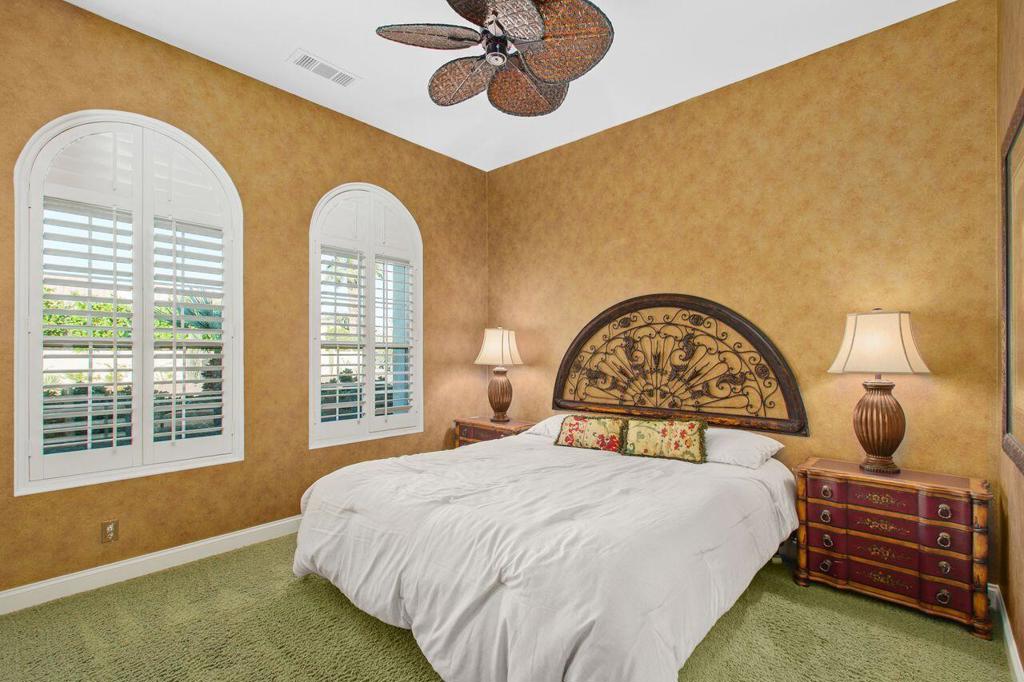 Mira Vista - Residential