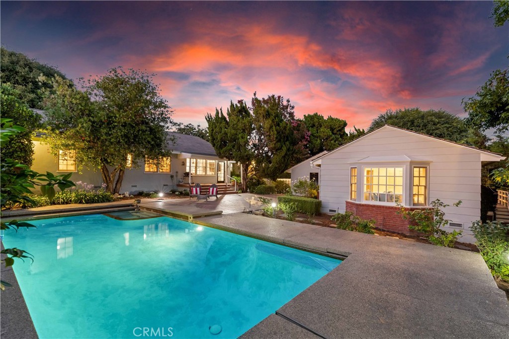 408 Oxford Drive
