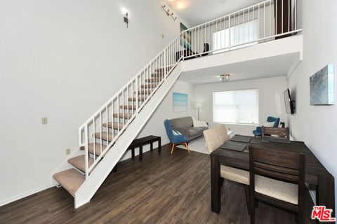 Photo of 3600 Bagley Avenue, Los Angeles, CA 90034 (MLS # 26679325)