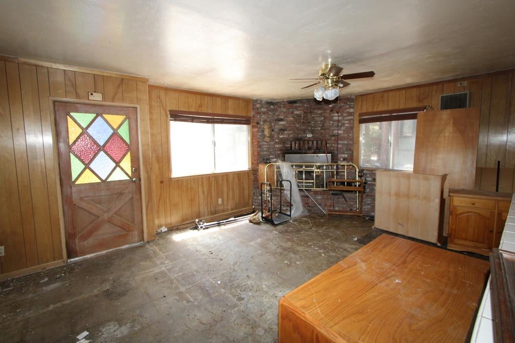 346 Victoria Lane