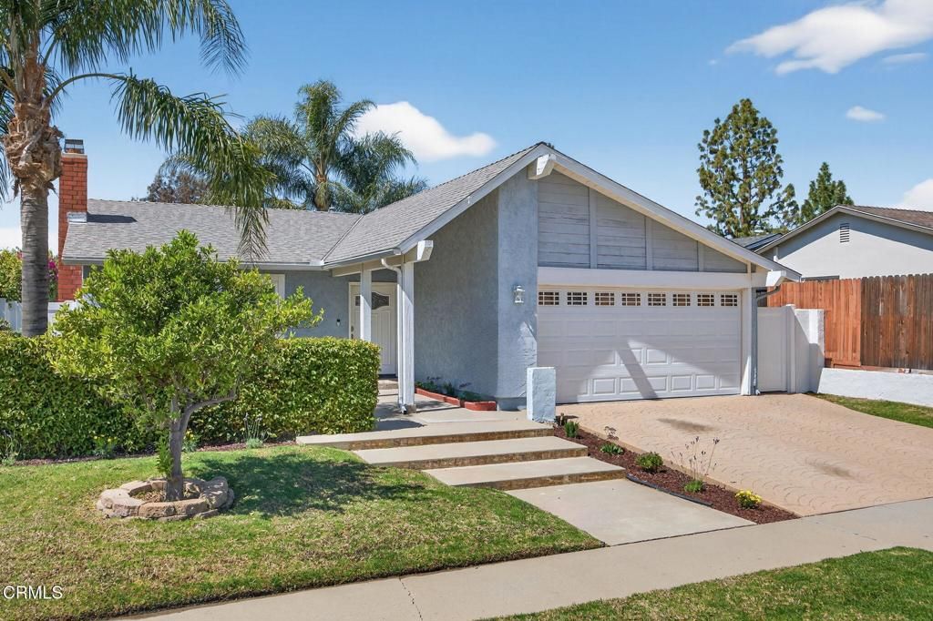 Photo of 1811 Wychoff Avenue, Simi Valley, CA 93063 (MLS # V1-34961)