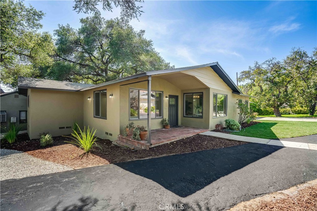 231 Grand Avenue