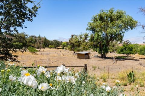 Tiny photo for 5750 El Pharo DR, Paso Robles, CA 93446 (MLS # NS26153299)