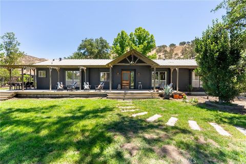 Tiny photo for 5750 El Pharo DR, Paso Robles, CA 93446 (MLS # NS26153299)