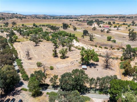 Tiny photo for 5750 El Pharo DR, Paso Robles, CA 93446 (MLS # NS26153299)