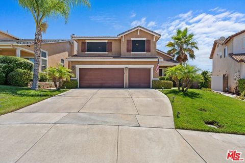 Photo of 38964 Autumn Woods Road, Murrieta, CA 92563 (MLS # 25562969) Photo of 38964 Autumn Woods Road, Murrieta, CA 92563 (MLS # 25562969)