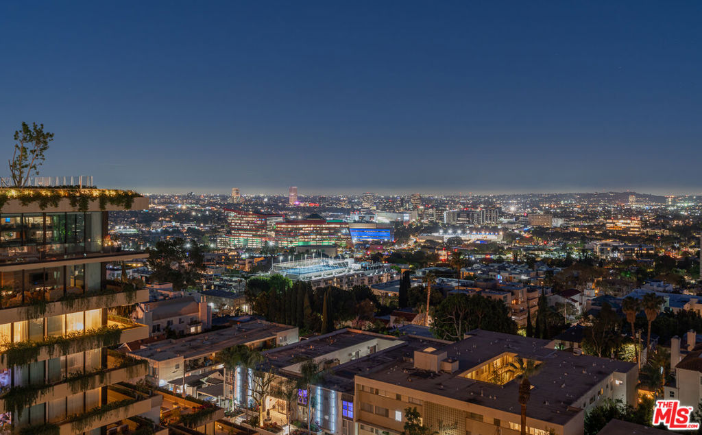 9040 W Sunset Boulevard 1001